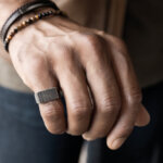Bague-Acier-inoxydable-Homme-shaman-vintage-ROCHET-HA75 portée