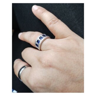 Bague Femme Argent 925/100 et Oxydes de zirconium bleus et blancs CHRISTIAN BERNARD portée