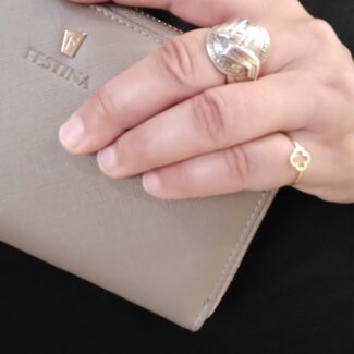 Bague Femme Or jaune 750/1000 ROBBEZ MASSON portée