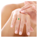 Bague Femme Plaqué Or et Turquoise MURAT portée