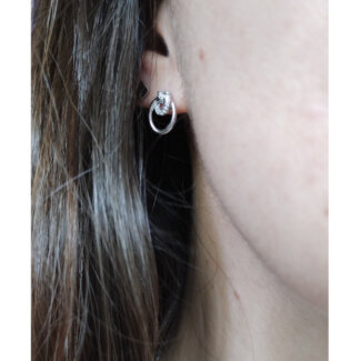 Boucles d'oreilles clou Femme Argent et Oxydes MURAT portées