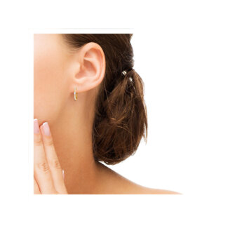 Boucles d'oreilles créoles Femme Plaqué Or et Oxydes MURAT portées