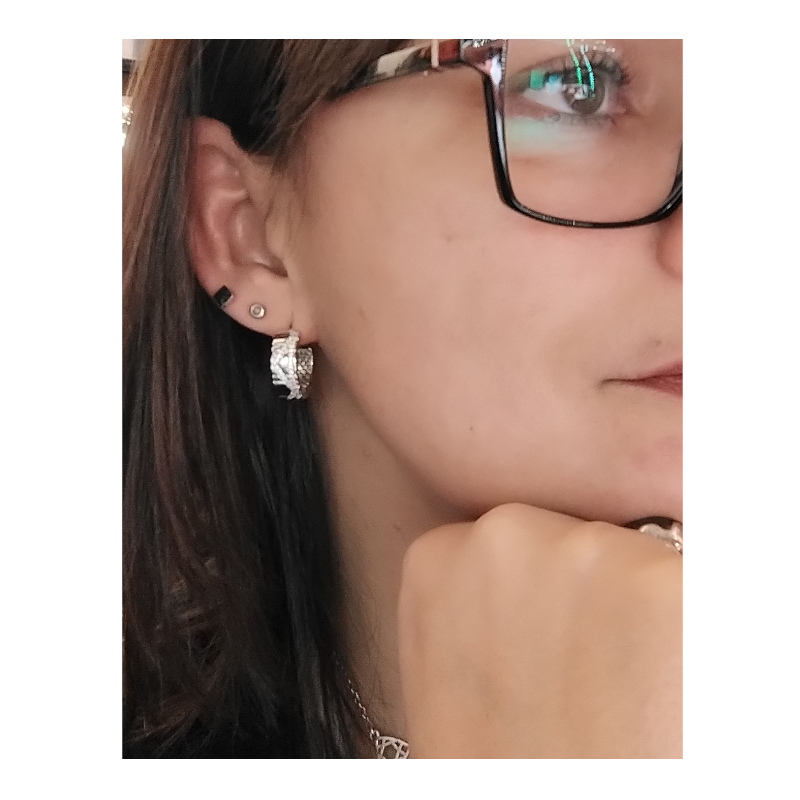 Boucles-d-oreilles-demi-creoles-Femme-Argent-et-oxydes-MURAT-305007-1-portees Boucles d'oreilles demi créoles femme Argent et Oxydes MURAT portées