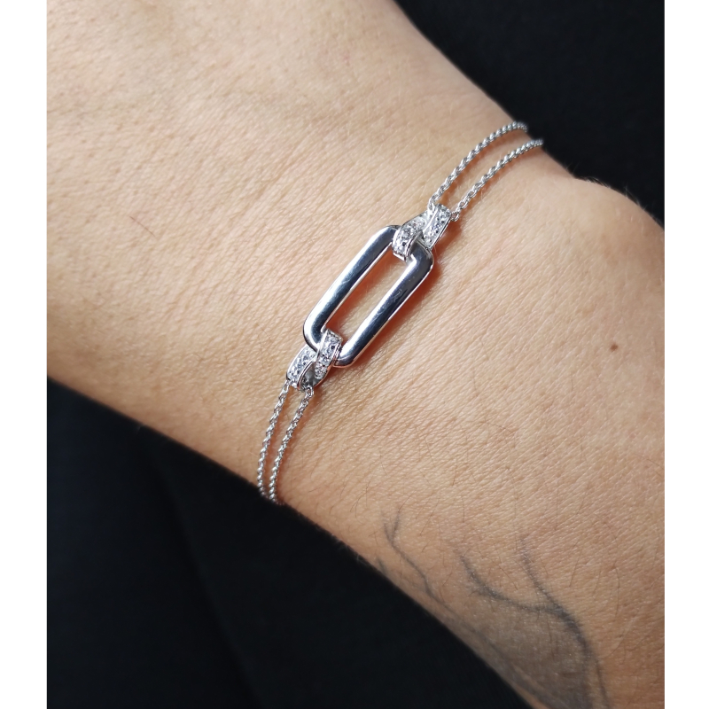 Bracelet-Femme-Argent-et-Oxydes-GUY-LAROCHE-G33052-11-porte Bracelet Femme porté Argent et oxydes Guy Laroche