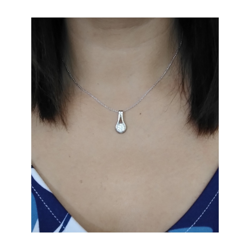 Collier-Femme-Argent-et-oxydes-GUY-LAROCHE-G32066-11-porte Collier Femme Argent et Oxydes Guy Laroche porté