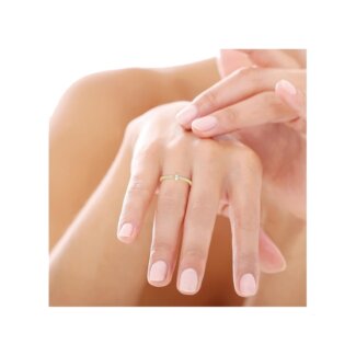 Bague Femme Plaqué Or et Oxydes de zirconium MURAT portée