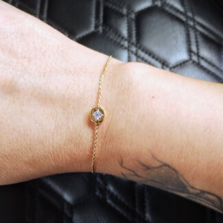Bracelet Femme Plaqué Or et Oxyde de zirconium MURAT porté