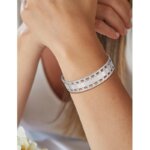 Bracelet jonc manchette Femme Argent 925/1000 MURAT porté
