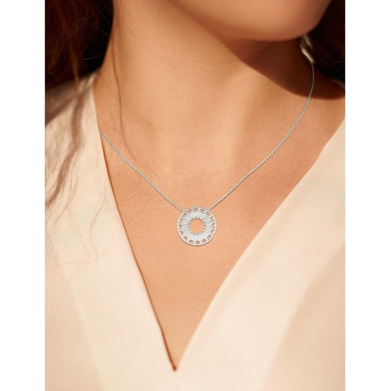 collier-femme-argent-murat-302904-porte Collier graphique Femme Argent 925/1000 MURAT porté