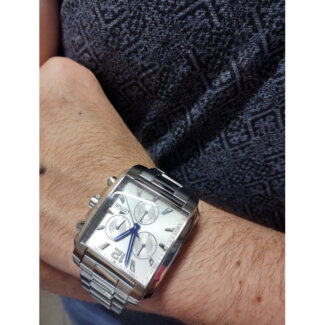 Montre carrée Homme Acier inoxydable LOTUS 18850/1 portée