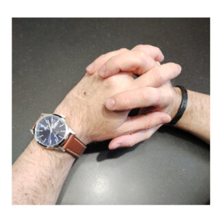 Montre Homme cuir marron, cadran bleu et Acier inoxydable LOTUS 18671/3 portée