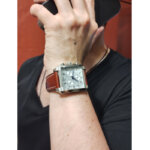 Montre carrée Homme LOTUS cuir marron 18851/1 portée