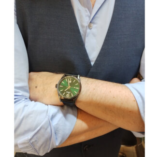 Montre Homme cadran vert, cuir marron foncé et Acier inoxydable LOTUS 18685/4 portée