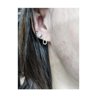 Boucles d’oreilles Femme Or jaune 750/1000 et Diamants ROBBEZ MASSON, portées