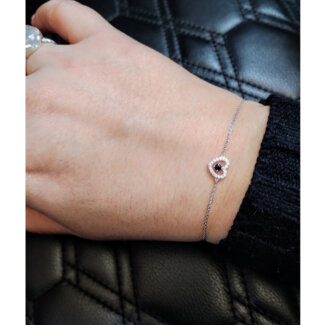 Bracelet Femme Cœur Or blanc 750/1000, Saphir et Oxydes de zirconium ROBBEZ MASSON porté