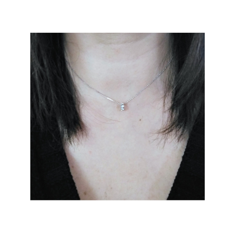 Collier Femme Or blanc 750/1000 et Diamants ROBBEZ MASSON porté