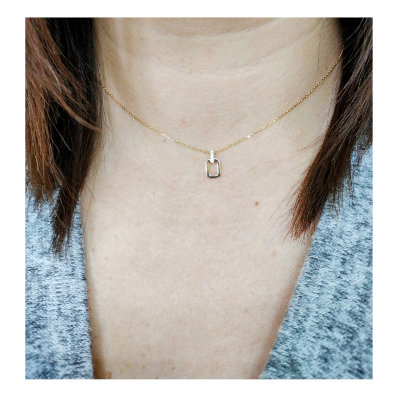 Collier octogonal Femme Or jaune 750/1000, Rhodium et Diamants ROBBEZ MASSON porté