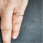 Bague Femme Cœur Or jaune 750/1000 et Diamants ROBBEZ MASSON portée