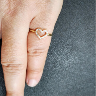 Bague Femme Cœur Or jaune 750/1000 et Diamants ROBBEZ MASSON portée