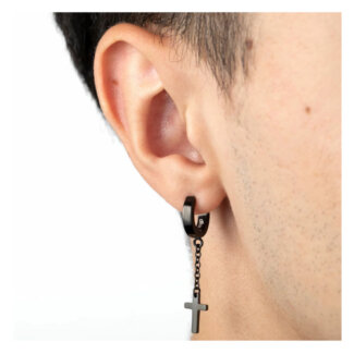 Boucles d’oreilles créoles pendantes Croix Acier inoxydable noir LOTUS LS2173-4/2 portées