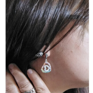 Boucles d’oreilles pendantes double Cœur Femme Acier inoxydable et strass de couleurs LOTUS LS1943-4/2 portées