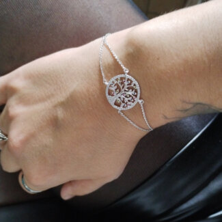 Bracelet Femme Arbre de vie Argent 925/1000 et Oxydes de zirconium LOTUS LP1896-2/1 porté