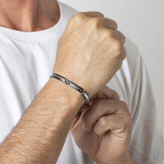 Bracelet Homme Acier inoxydable LOTUS LS1803-2/1 porté