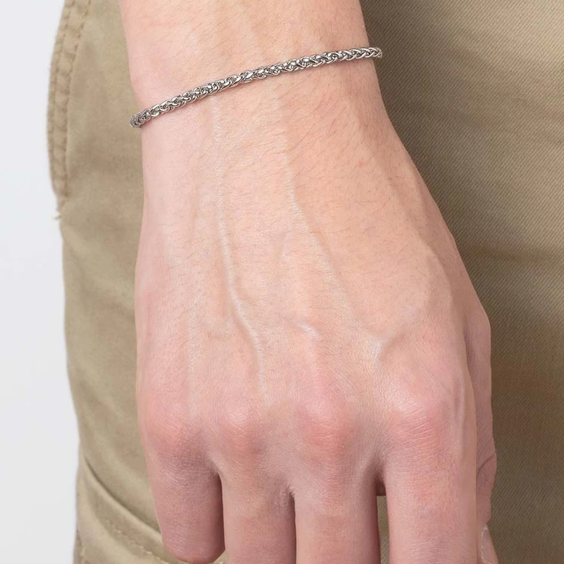 bracelet-homme-acier-inoxydable-LOTUS-LS2223-2-1-porté Bracelet Homme Acier inoxydable LOTUS LS2223-2/1 porté