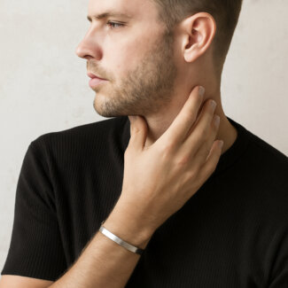 Bracelet jonc Homme Acier inoxydable LOTUS LS2196-2/1 porté