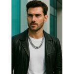 Collier chaîne Homme Acier inoxydable finition mat LOTUS LS2060-1/1 porté