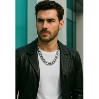 Collier chaîne Homme Acier inoxydable finition mat LOTUS LS2060-1/1 porté