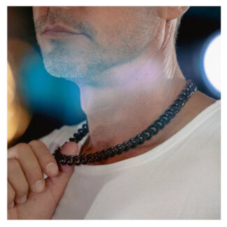 Collier chaîne Homme Acier inoxydable noir LOTUS LS2191-1/3 porté