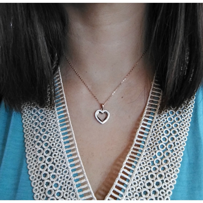 collier-coeur-femme-argent-925-rosé-et-oxydes-LOTUS-LP3137-1-2-porté Collier Cœur Femme Argent 925/1000 rosé et Oxydes de zirconium LOTUS LP3137-1/2 porté