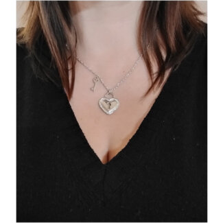 Collier Femme Cœur et clé Acier inoxydable et strass LOTUS LS2188-1/1 porté