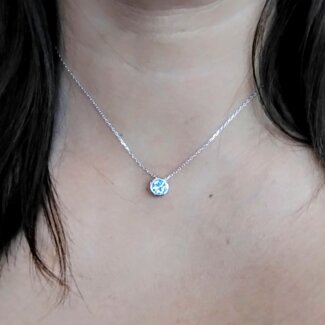 Collier rond Femme Argent 925/1000 et Oxyde de zirconium ROBBEZ MASSON porté