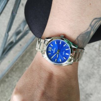 Montre » Boyfriend » Femme Acier inoxydable, cadran bleu FESTINA F20622/E portée