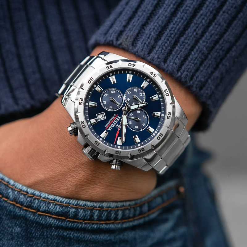 montre-FESTINA-homme-acier-chronographe-bleu-f20463-2-portée Montre Chronographe Homme Acier inoxydable FESTINA F20463/2 portée