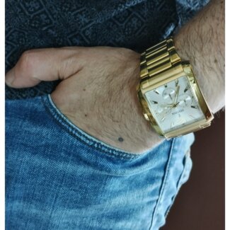 Montre » On the Square » Homme Acier inoxydable doré FESTINA F20638/1 portée