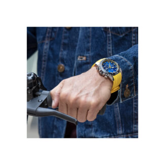 Montre Chrono Bike Homme, Acier inoxydable et Caoutchouc jaune FESTINA F20544/4 portée