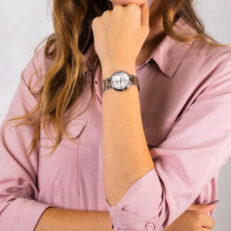 Montre Femme Acier inoxydable bicolore FESTINA F16937/D portée