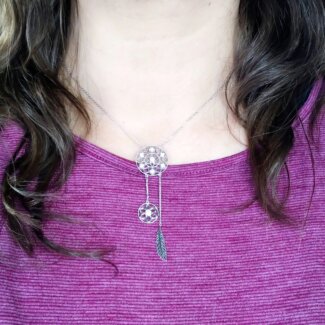 Collier Attrape rêve Argent rhodié et Oxydes de zirconium ROBBEZ MASSON, porté.